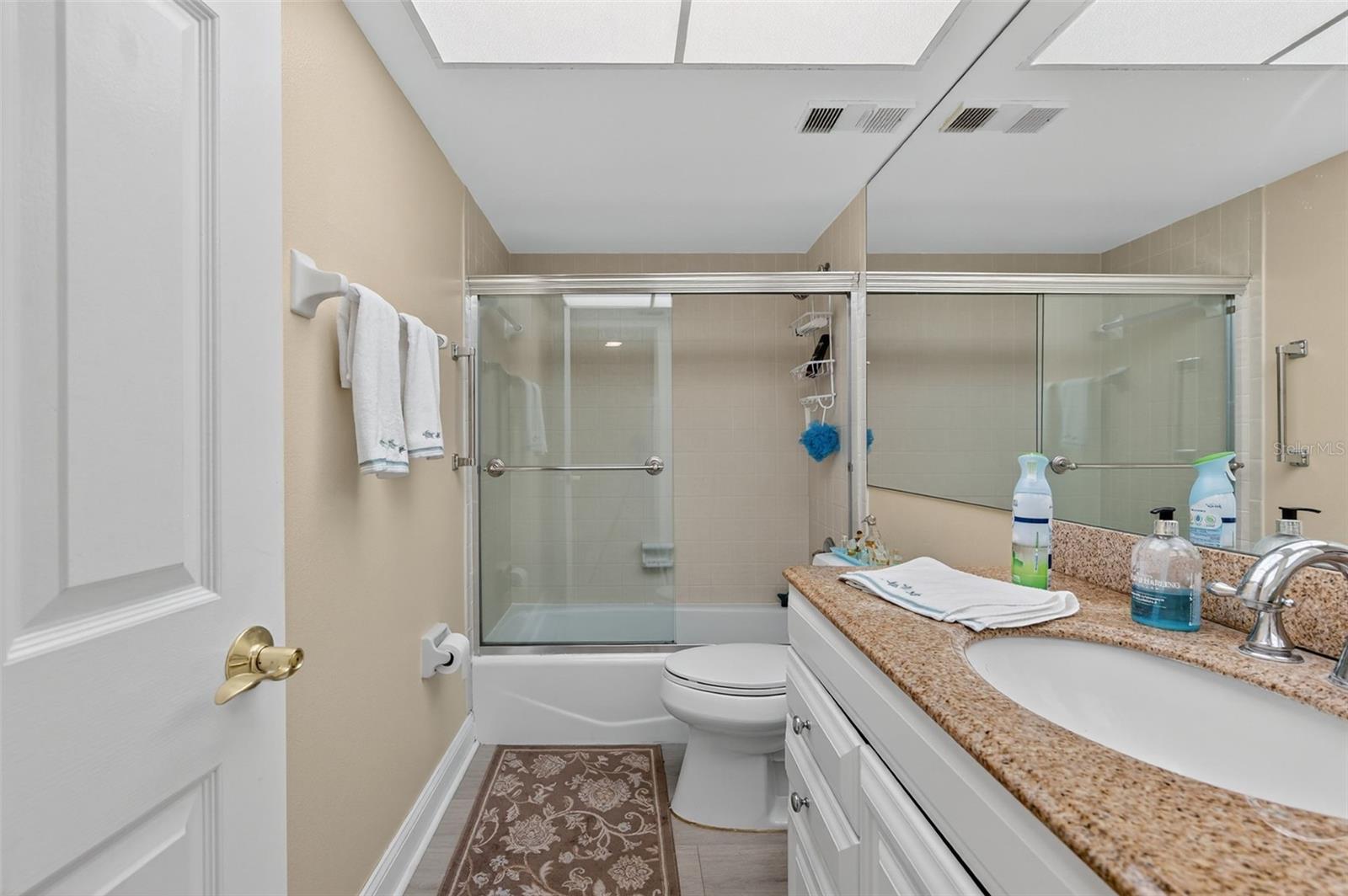 Image 29 of 81 For 3200 Gulf Boulevard 203