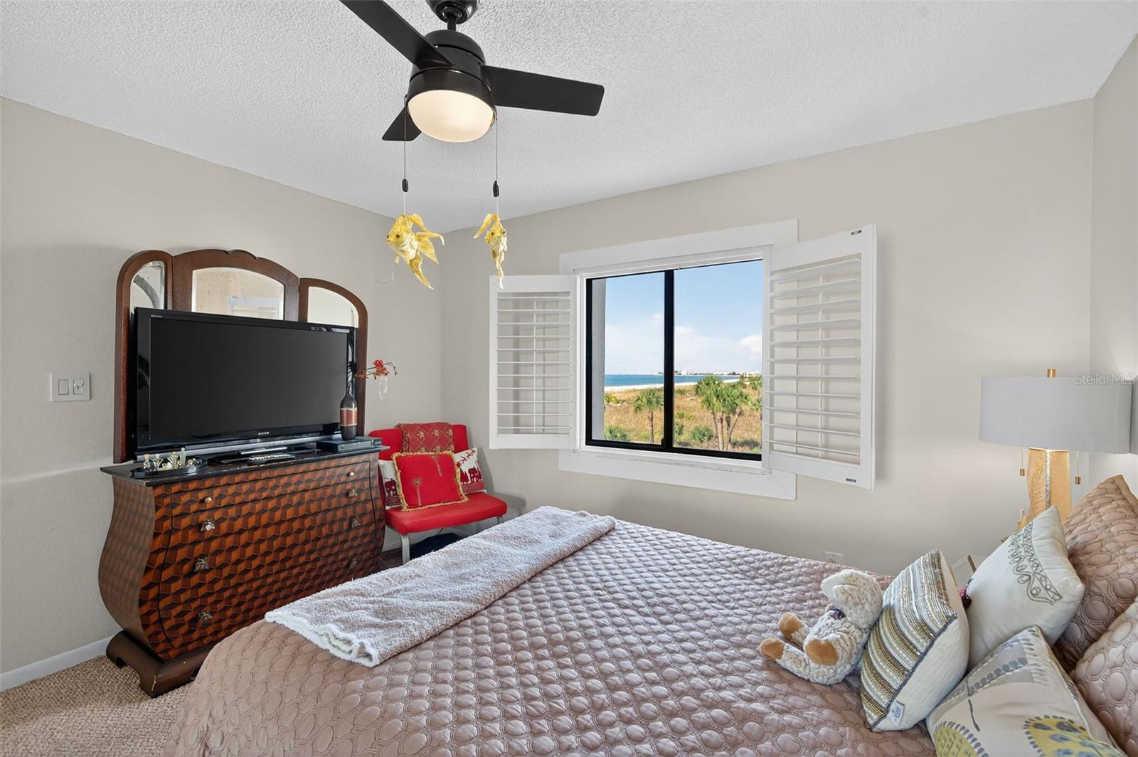 Image 33 of 81 For 3200 Gulf Boulevard 203