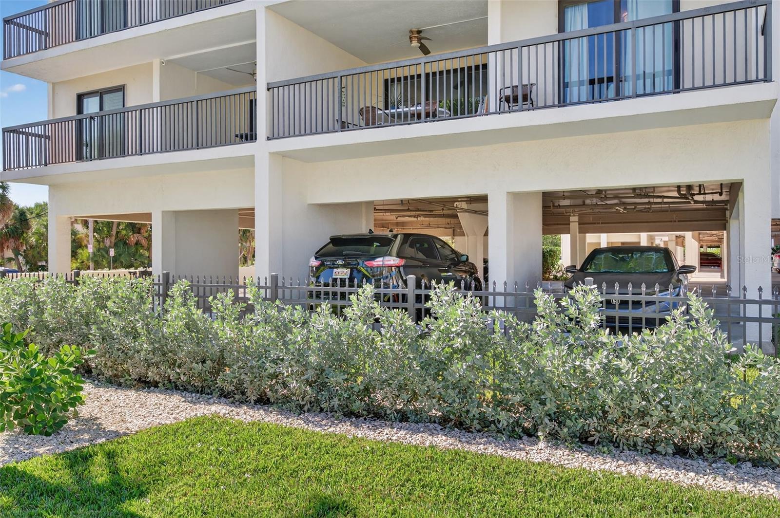 Image 47 of 81 For 3200 Gulf Boulevard 203