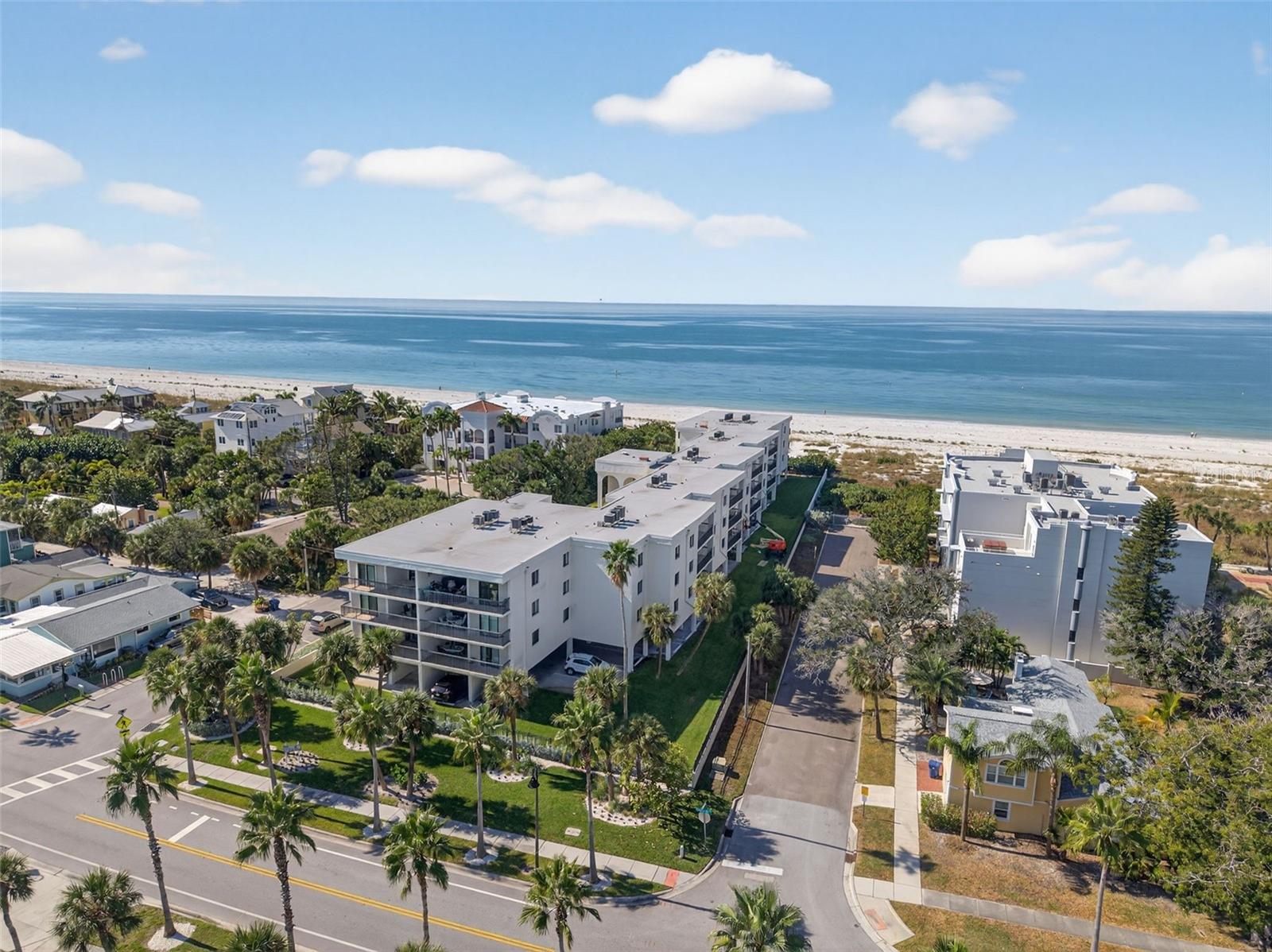 Image 56 of 81 For 3200 Gulf Boulevard 203