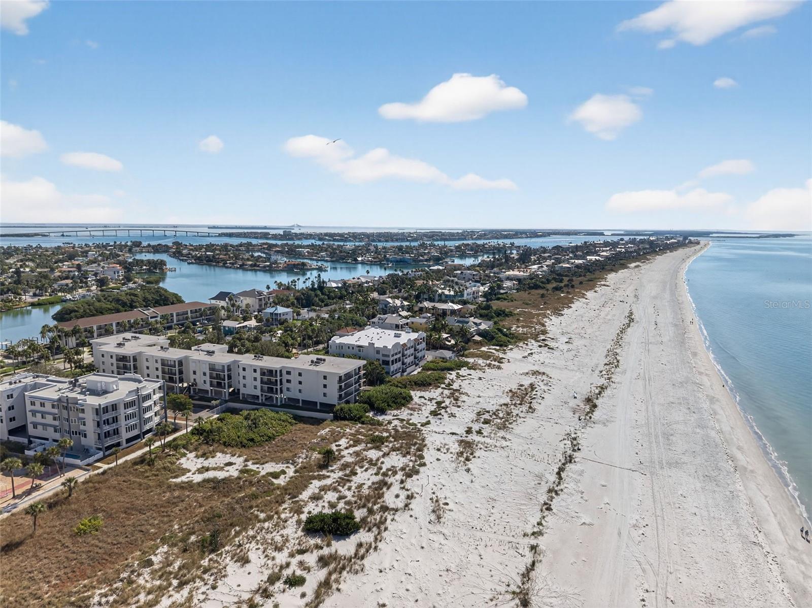 Image 69 of 81 For 3200 Gulf Boulevard 203