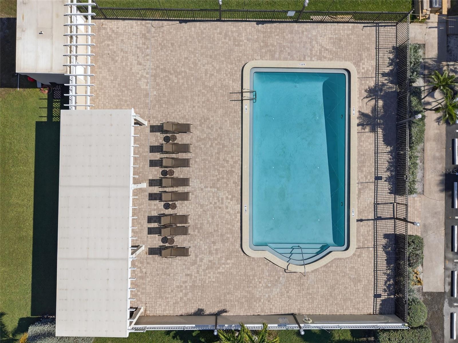 Image 71 of 81 For 3200 Gulf Boulevard 203