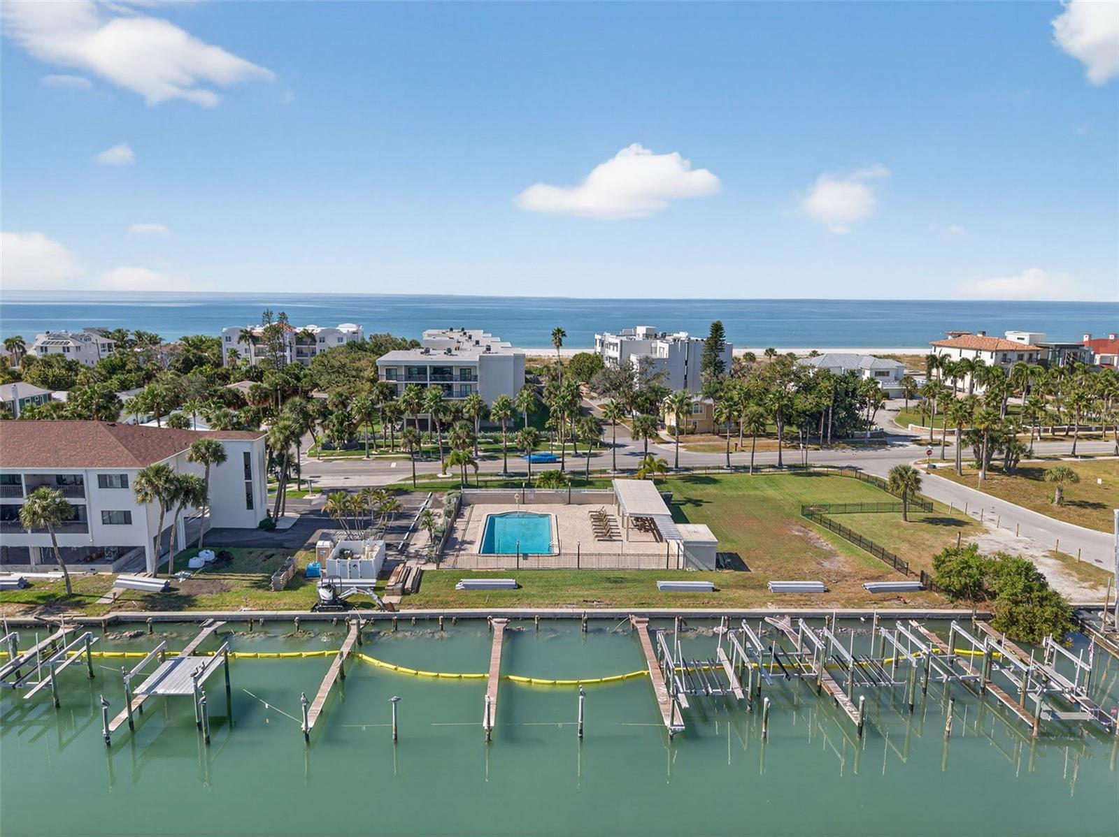 Image 73 of 81 For 3200 Gulf Boulevard 203