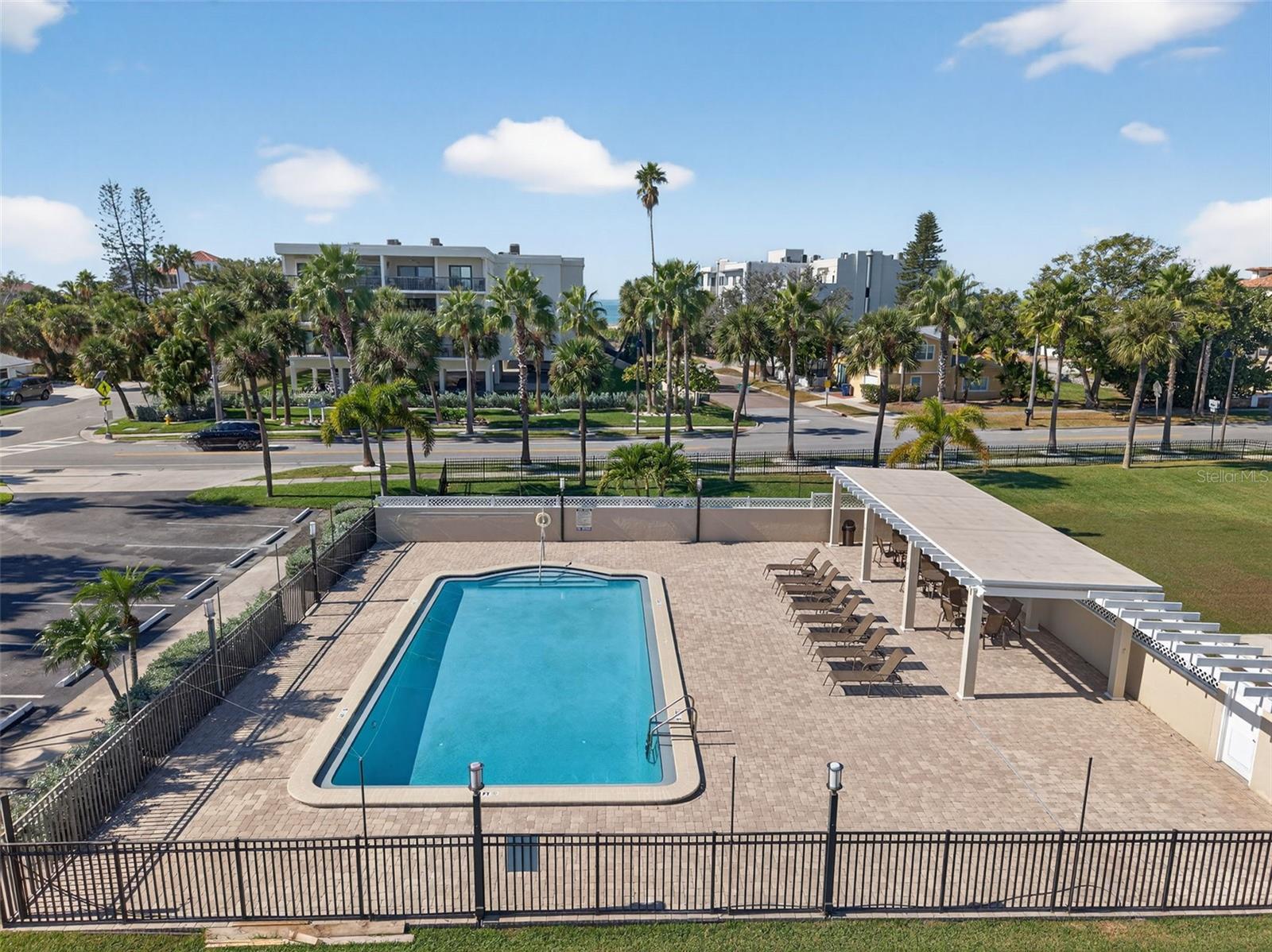 Image 74 of 81 For 3200 Gulf Boulevard 203