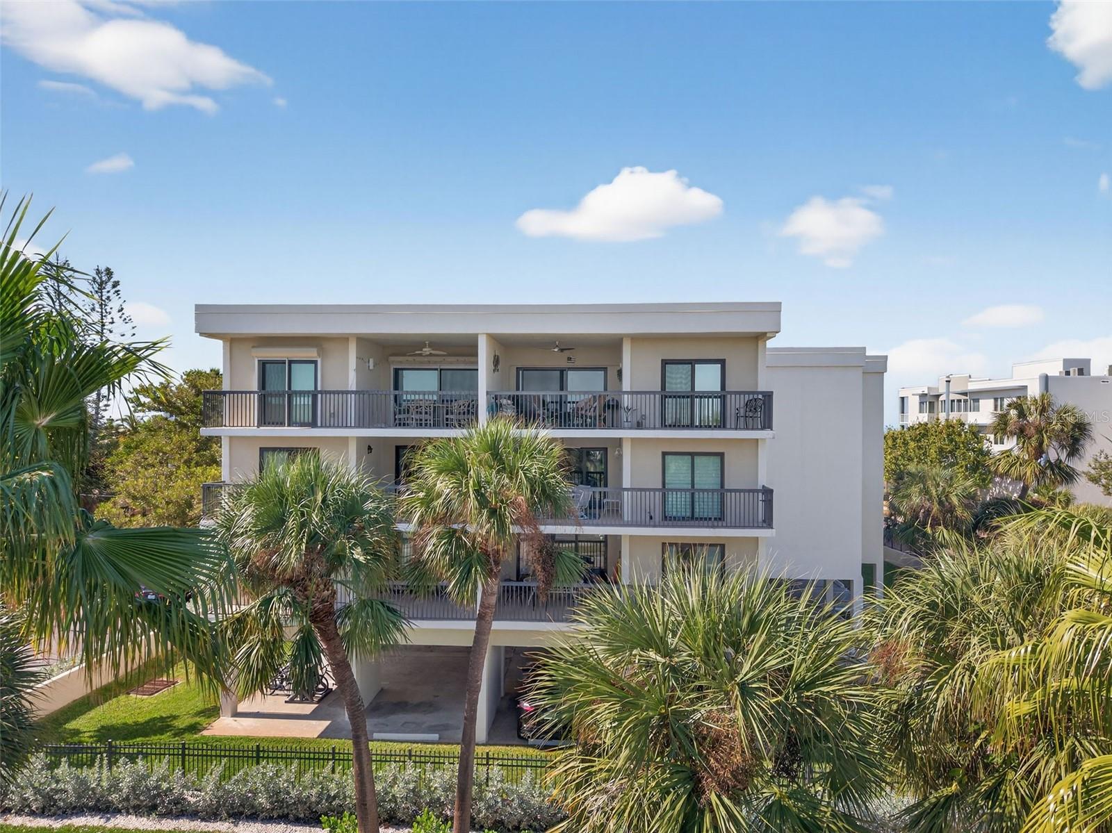 Image 76 of 81 For 3200 Gulf Boulevard 203