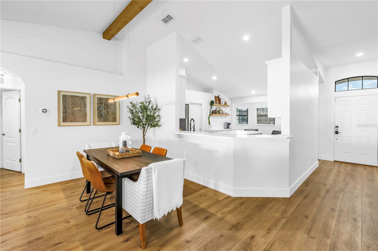 Image 13 of 47 For 6943 Makati Drive