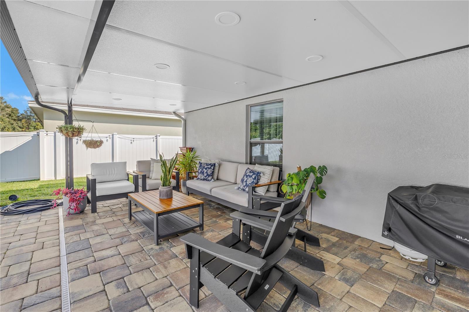 Image 22 of 47 For 6943 Makati Drive