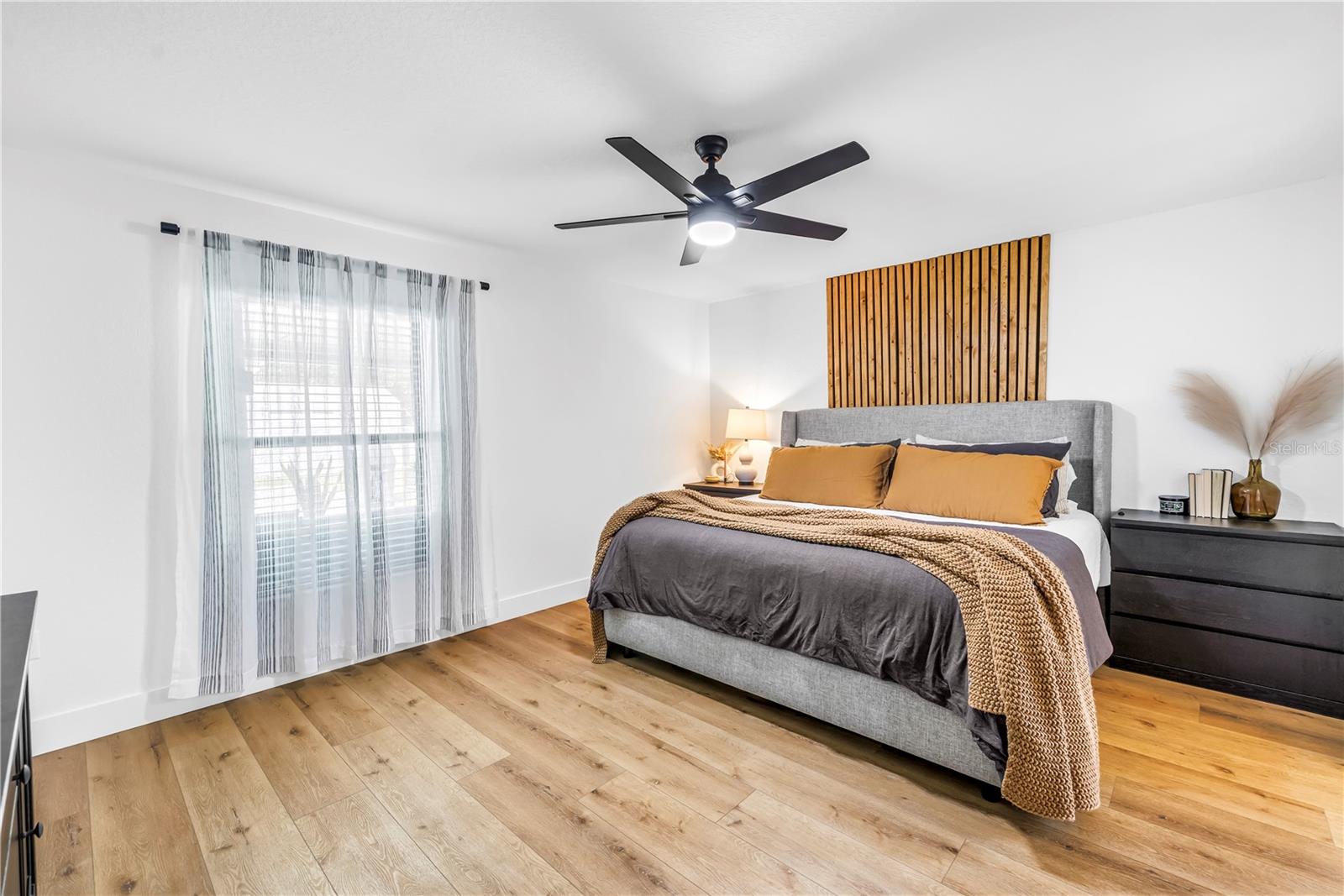 Image 26 of 47 For 6943 Makati Drive