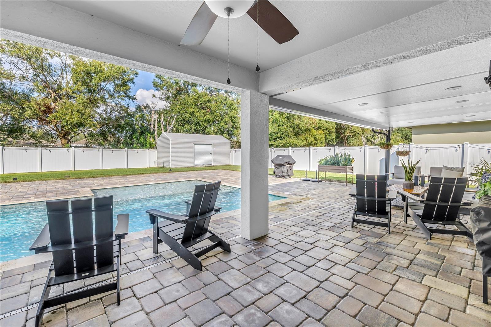 Image 35 of 47 For 6943 Makati Drive