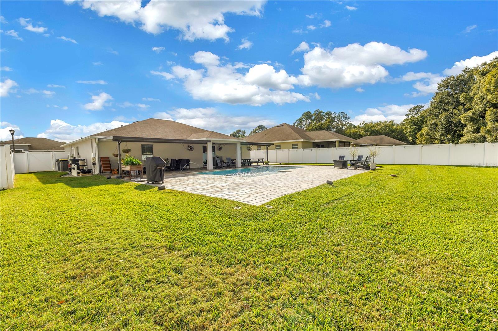 Image 44 of 47 For 6943 Makati Drive