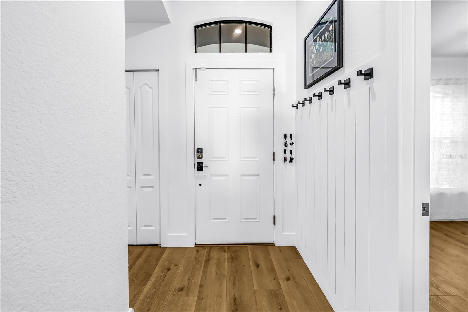 Image 5 of 47 For 6943 Makati Drive