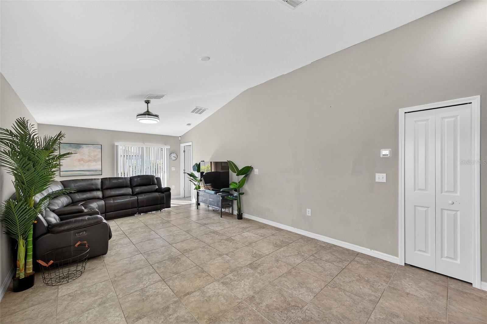 Image 12 of 85 For 7217 Salt River Avenue