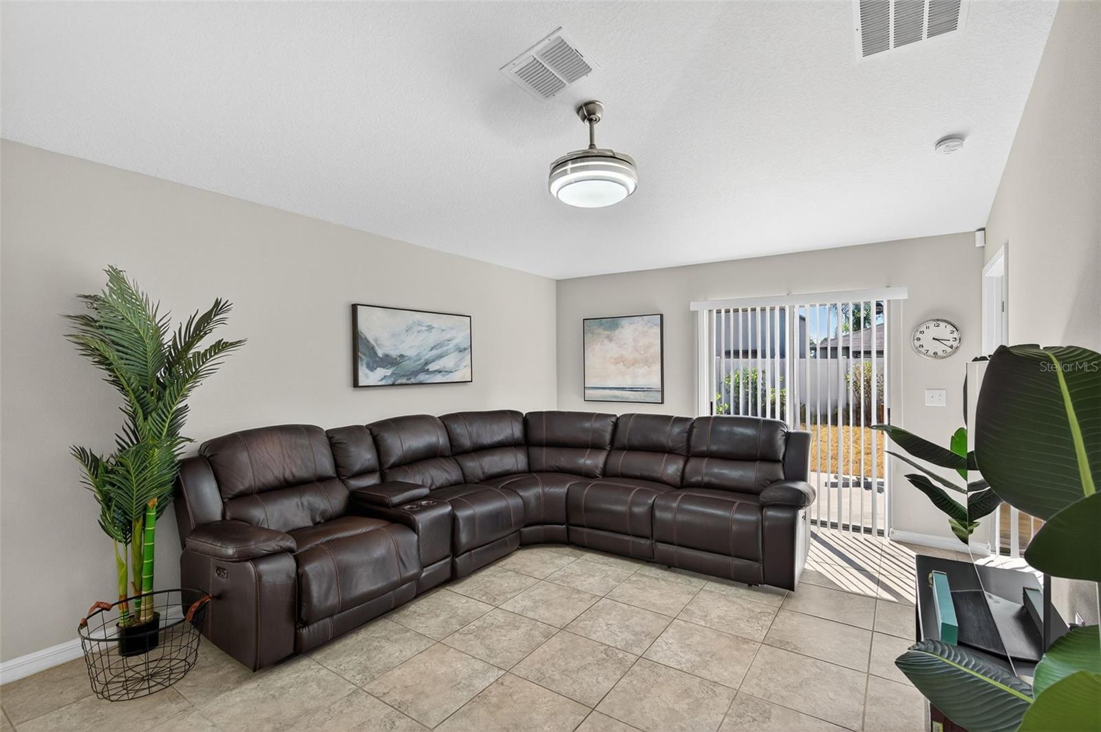 Image 17 of 85 For 7217 Salt River Avenue