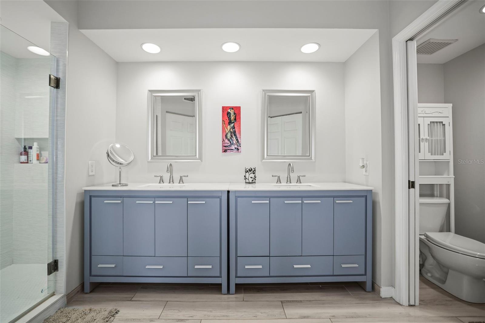 Image 10 of 42 For 6495 Shoreline Drive 8502