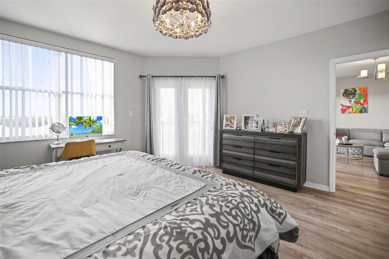 Image 13 of 42 For 6495 Shoreline Drive 8502