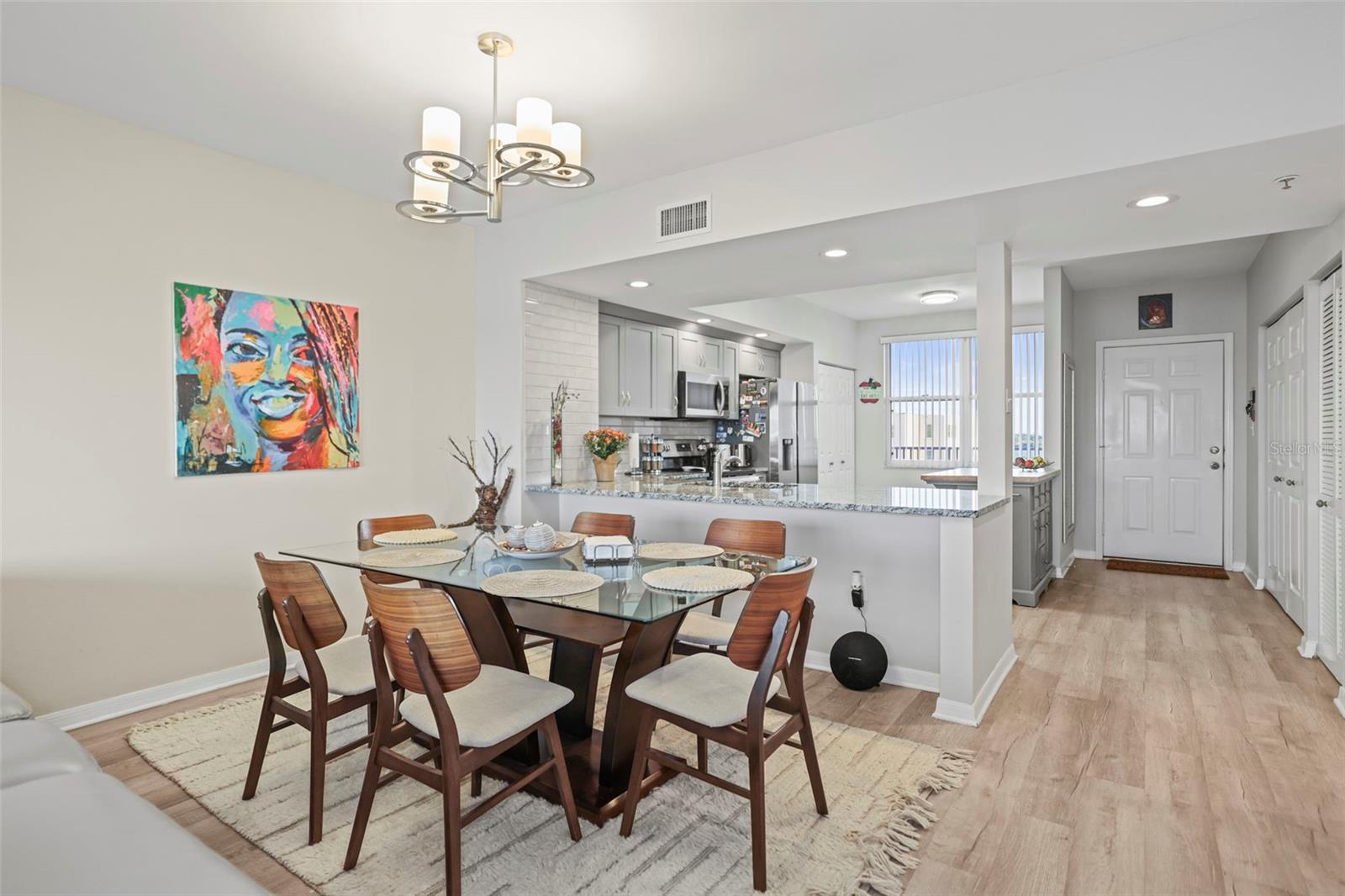 Image 17 of 42 For 6495 Shoreline Drive 8502