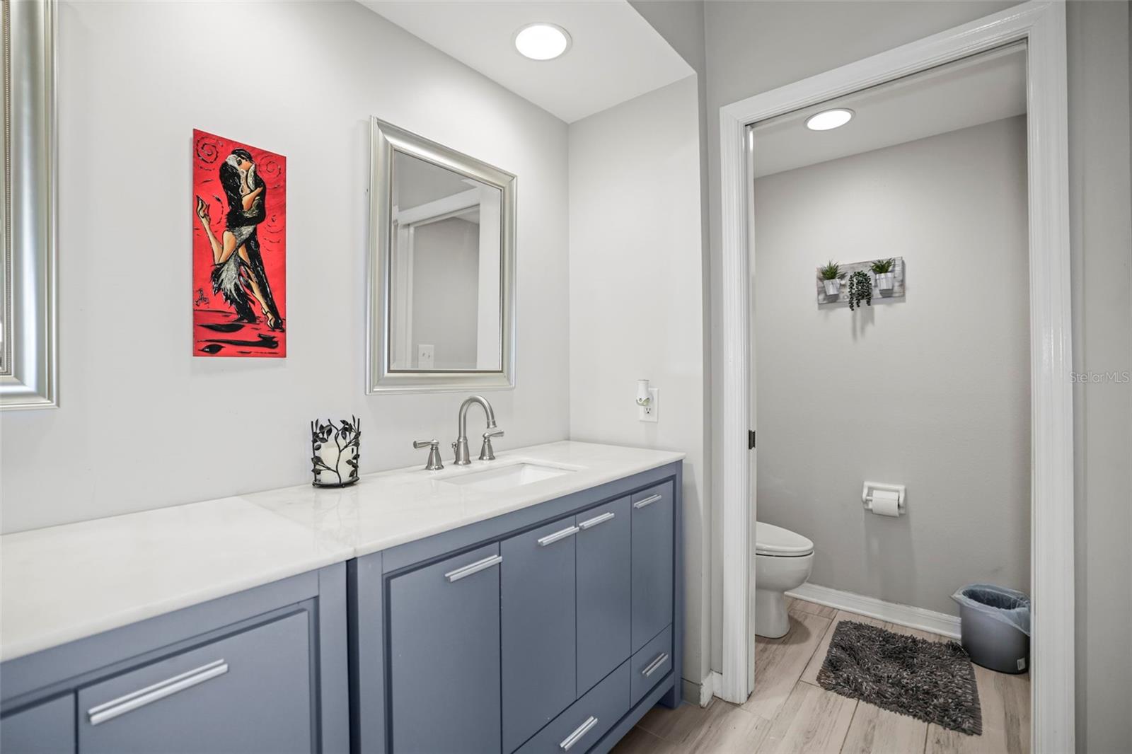 Image 7 of 42 For 6495 Shoreline Drive 8502