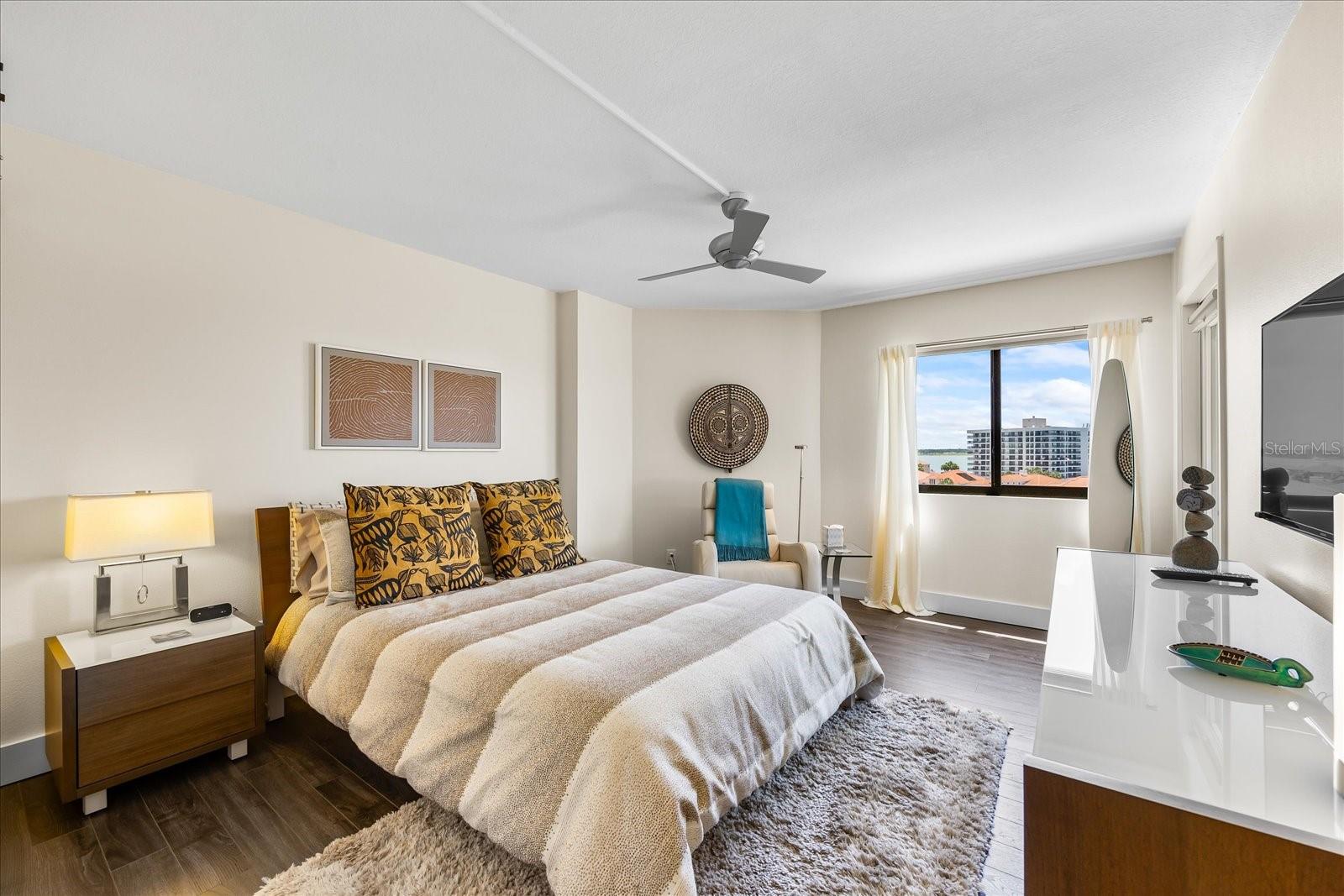 Image 40 of 66 For 1651 Sand Key Estates Court 54