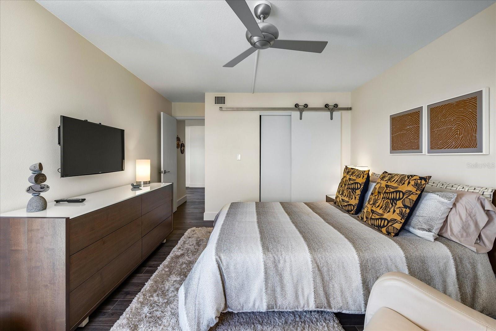 Image 41 of 66 For 1651 Sand Key Estates Court 54