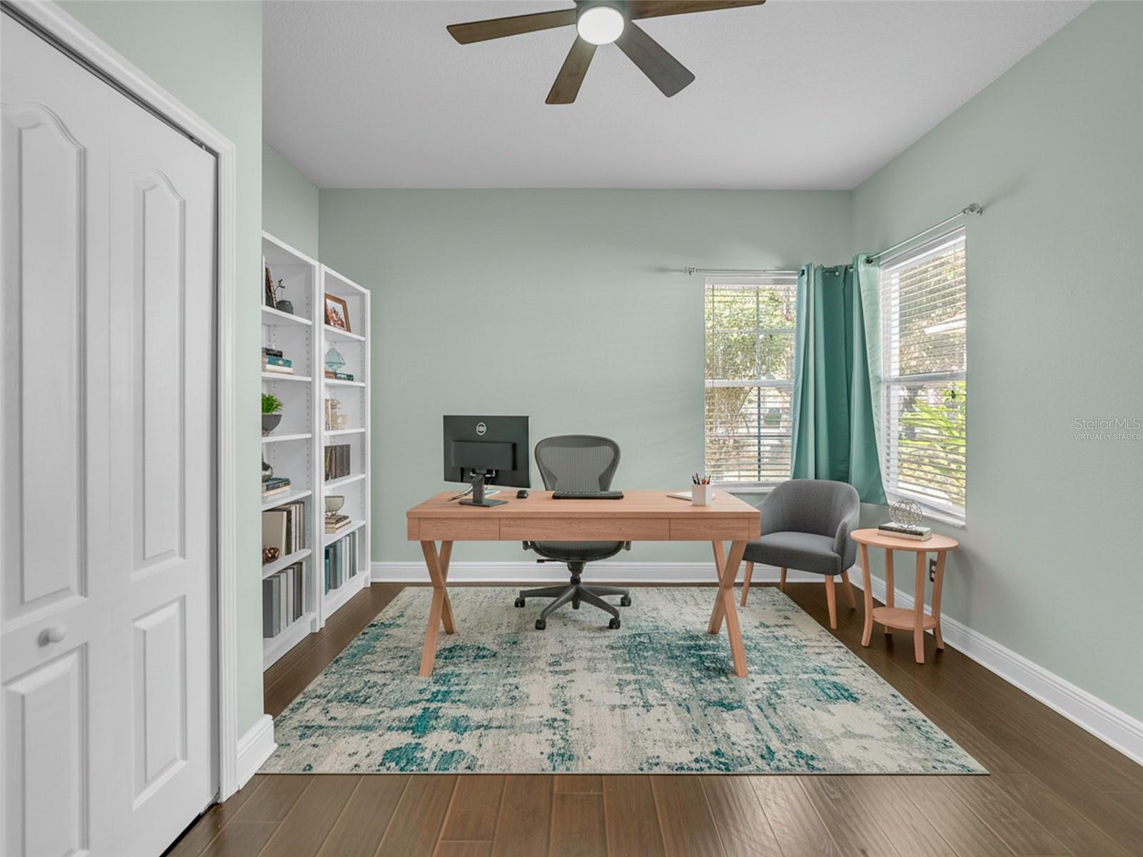 Listing photo id 17 for 6927 Surrey Hill Place