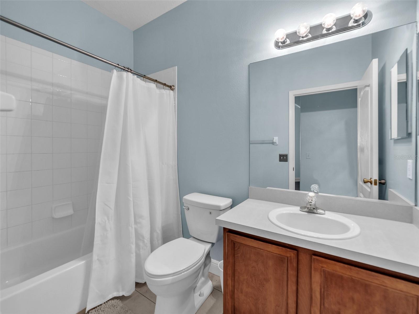 Listing photo id 18 for 6927 Surrey Hill Place