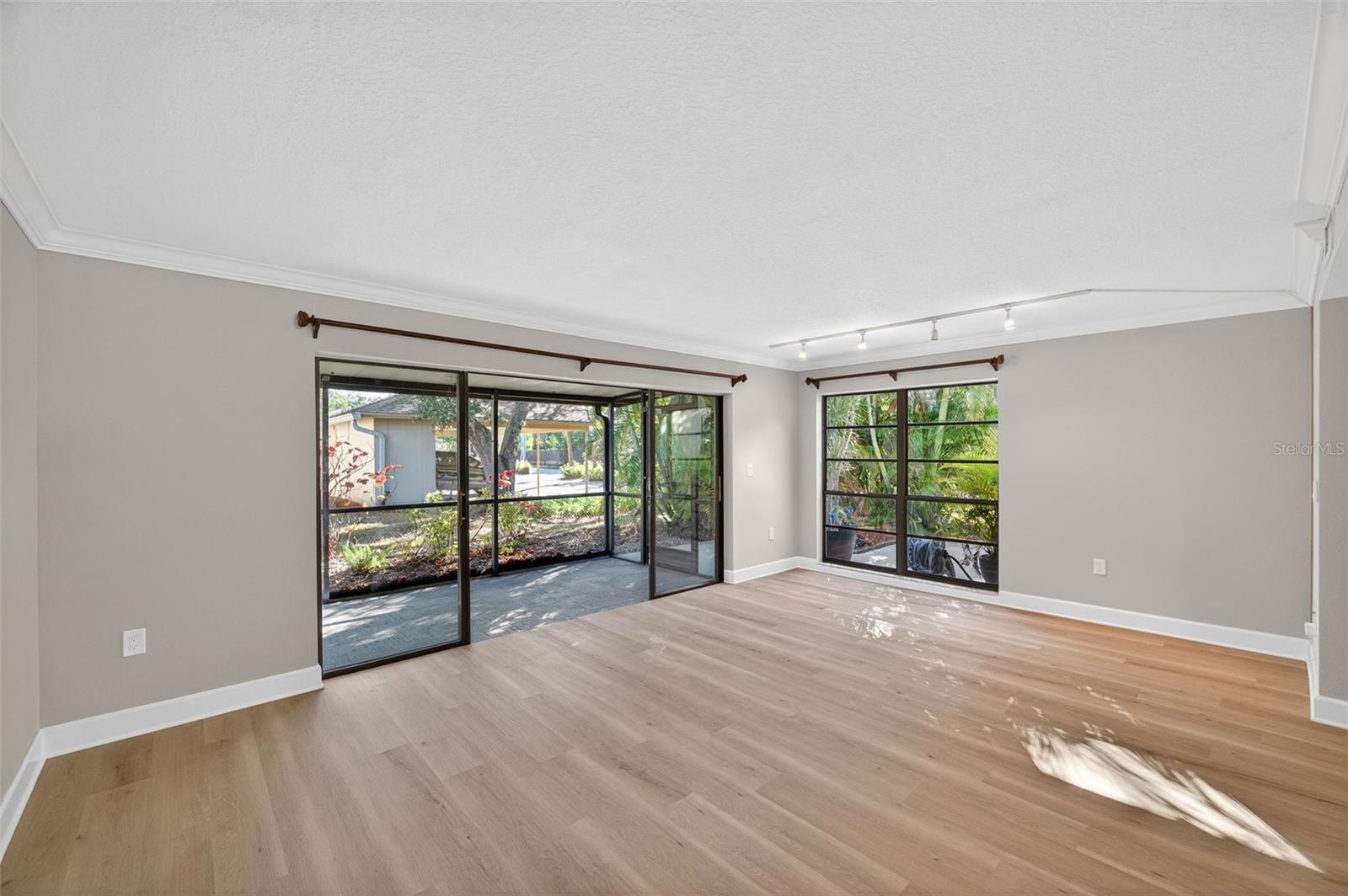 Image 13 of 71 For 13601 Frigate Court 106m