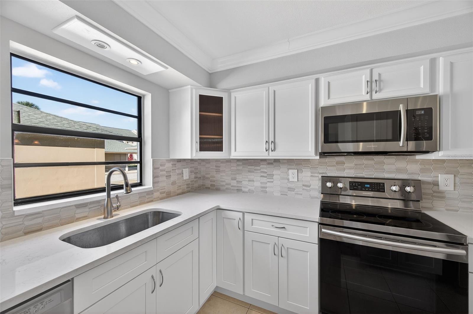 Image 29 of 71 For 13601 Frigate Court 106m