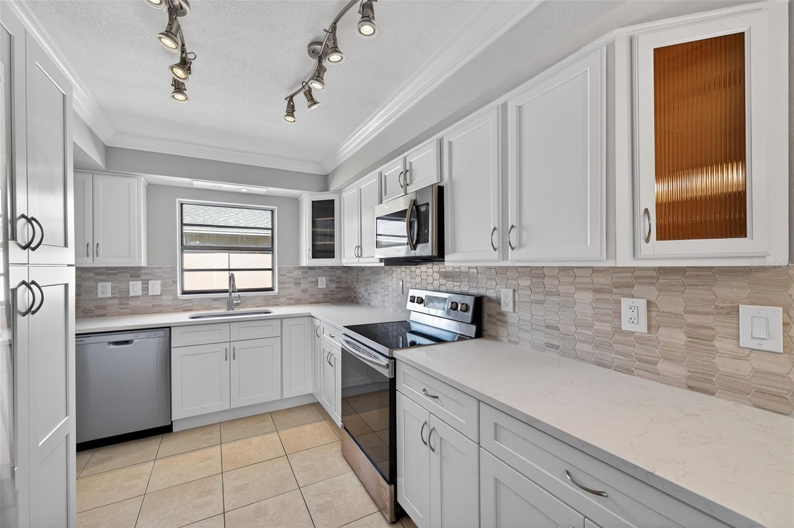 Image 32 of 71 For 13601 Frigate Court 106m