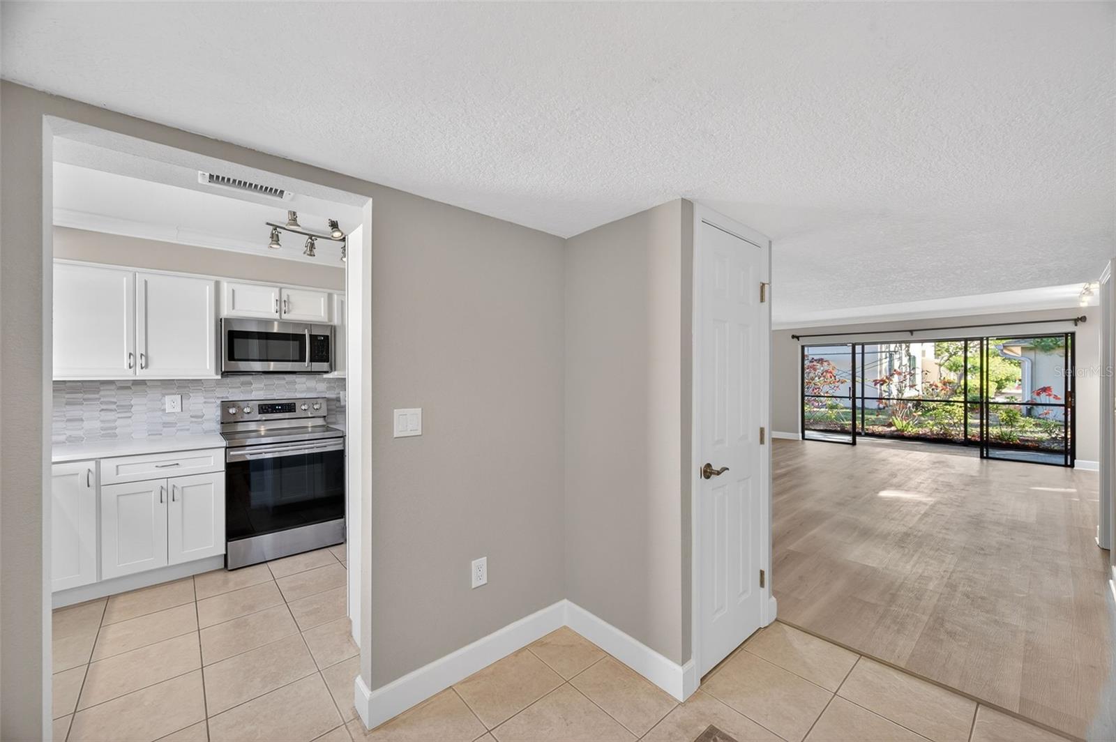 Image 6 of 71 For 13601 Frigate Court 106m