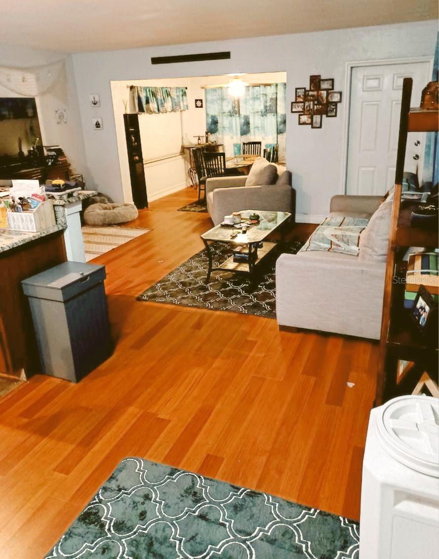 Image 3 of 6 For 4481 Lagg Avenue