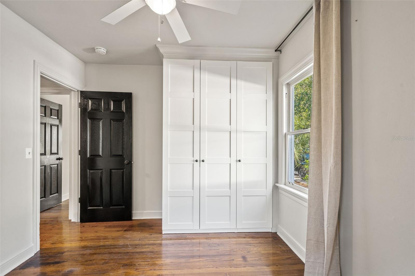 Image 22 of 37 For 3303 Perry Avenue