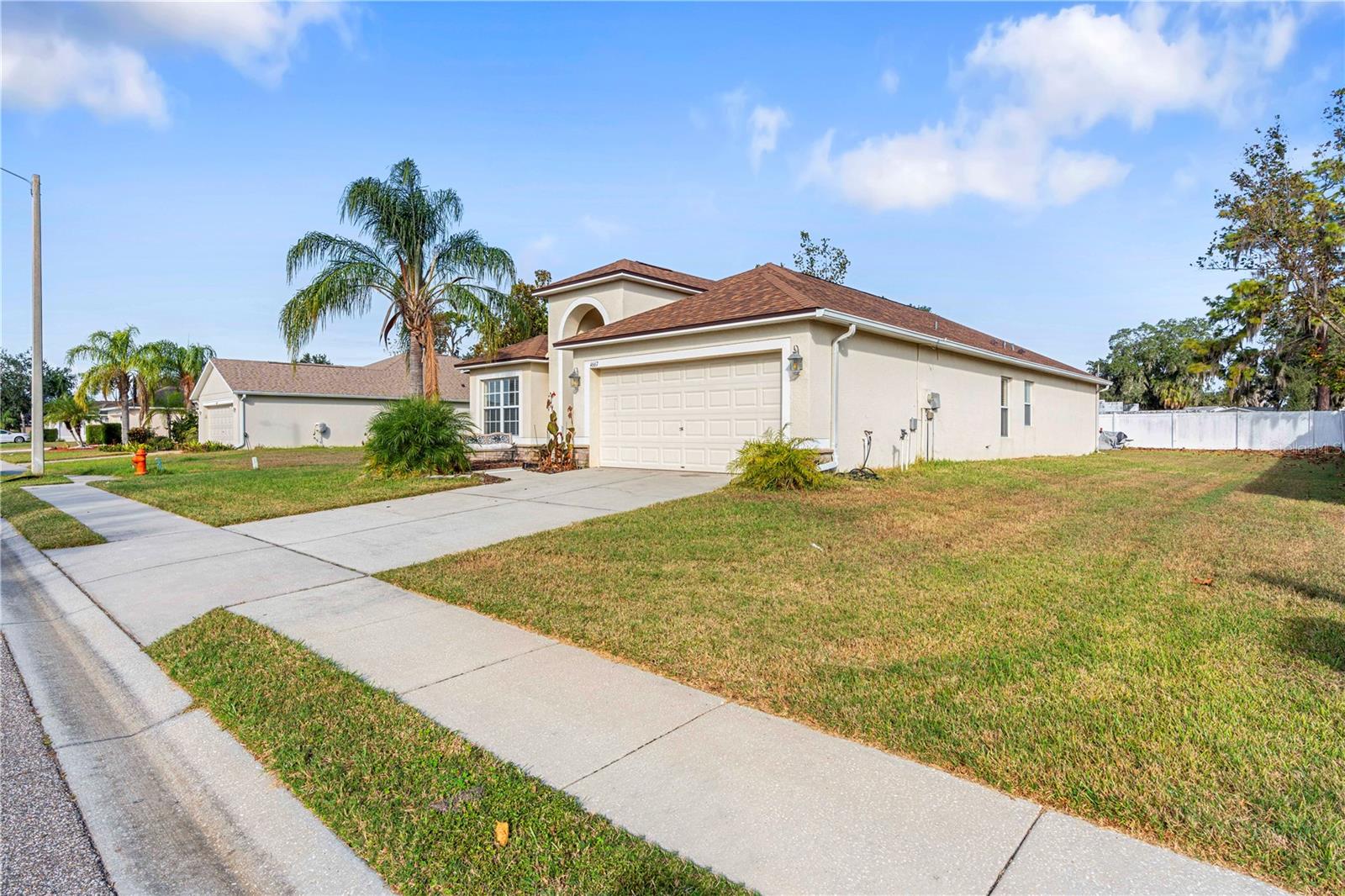 Image 5 of 41 For 4667 Hickory Stream Lane