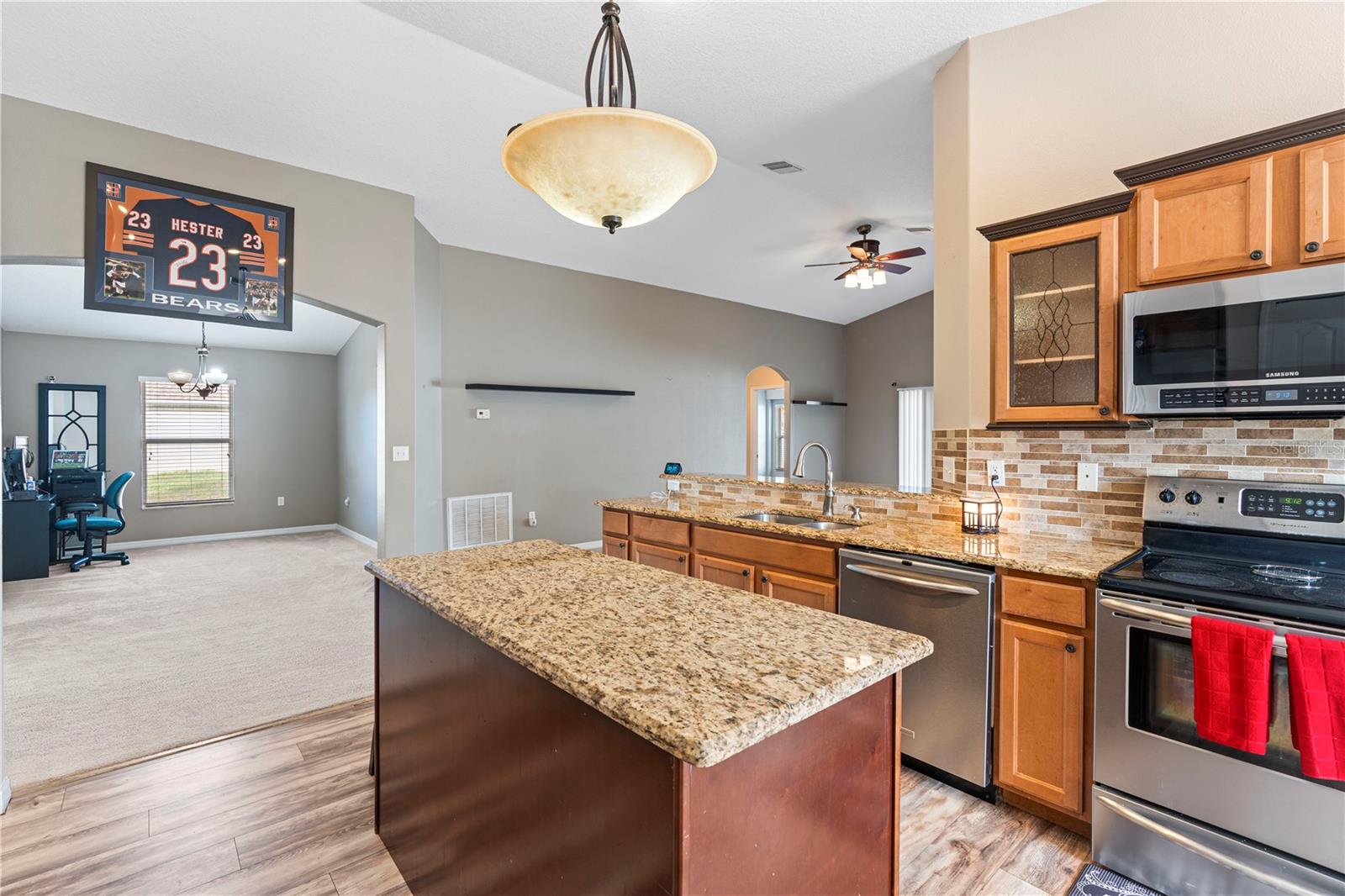 Image 8 of 41 For 4667 Hickory Stream Lane