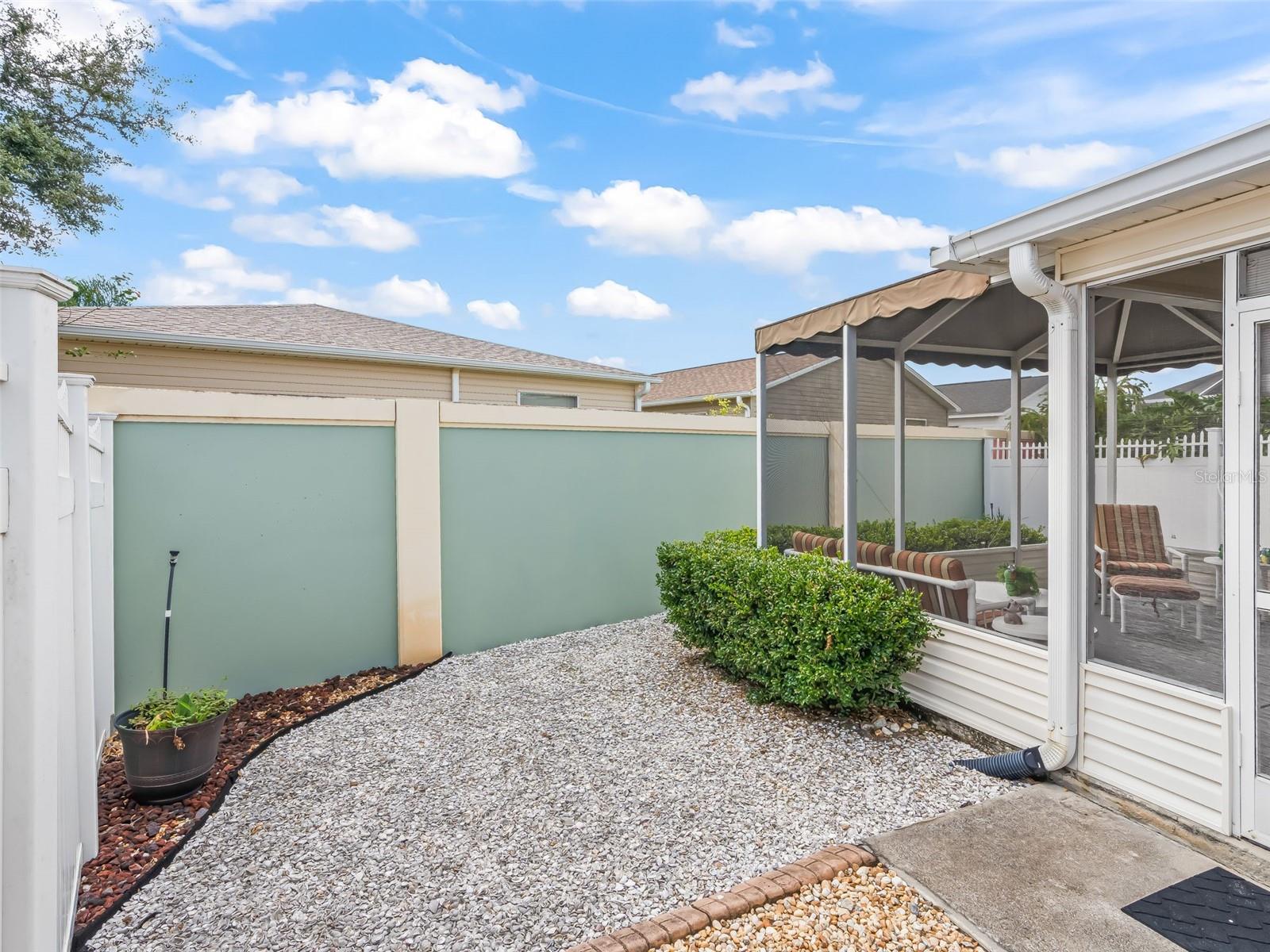 Image 34 of 40 For 978 Smyrna Street