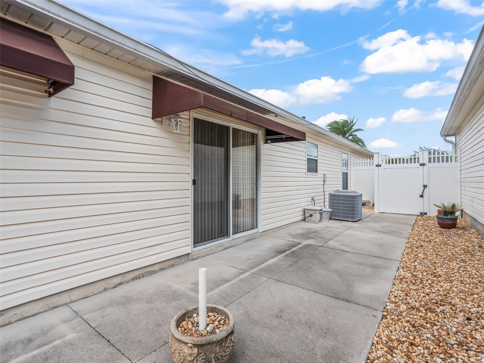 Image 37 of 40 For 978 Smyrna Street