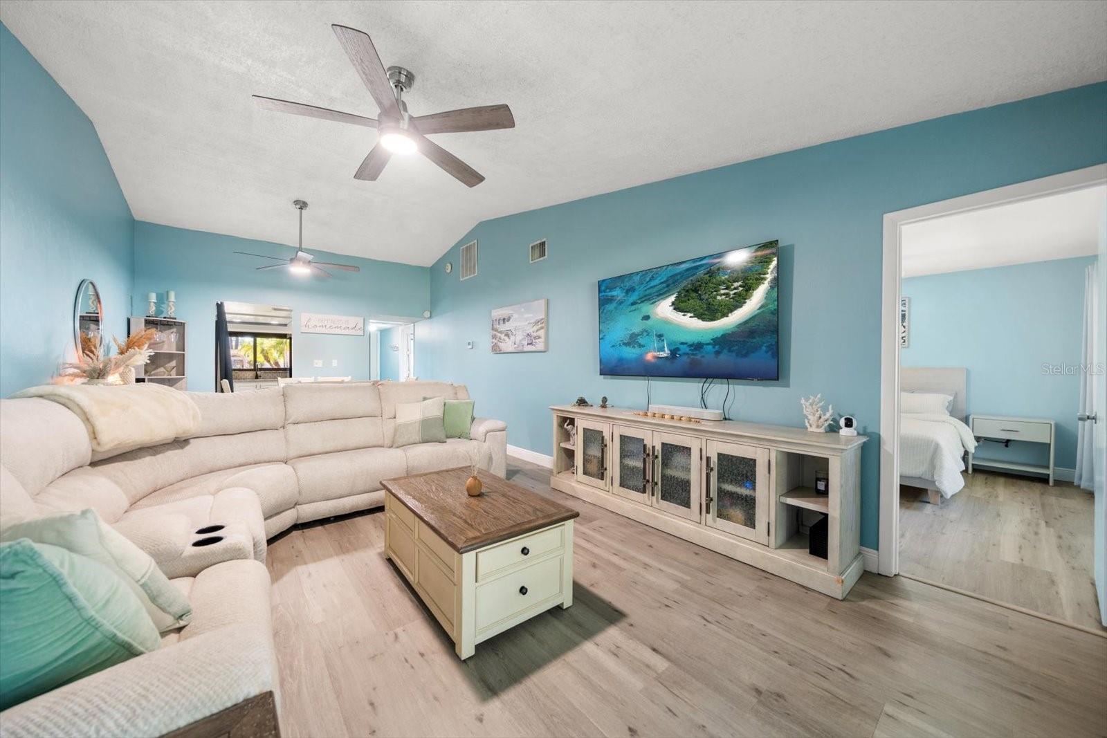 Image 12 of 35 For 9747 86th Avenue