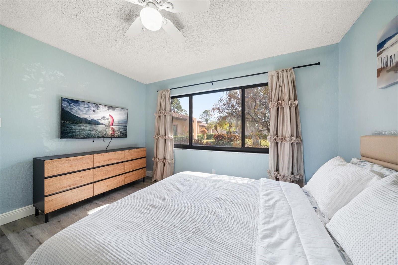 Image 16 of 35 For 9747 86th Avenue