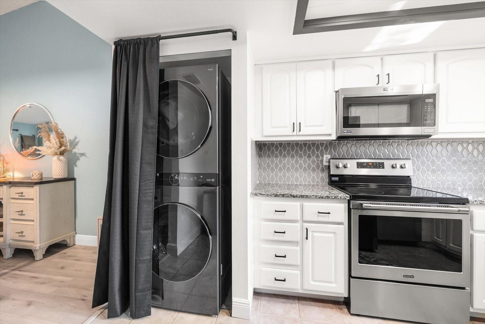 Image 26 of 35 For 9747 86th Avenue