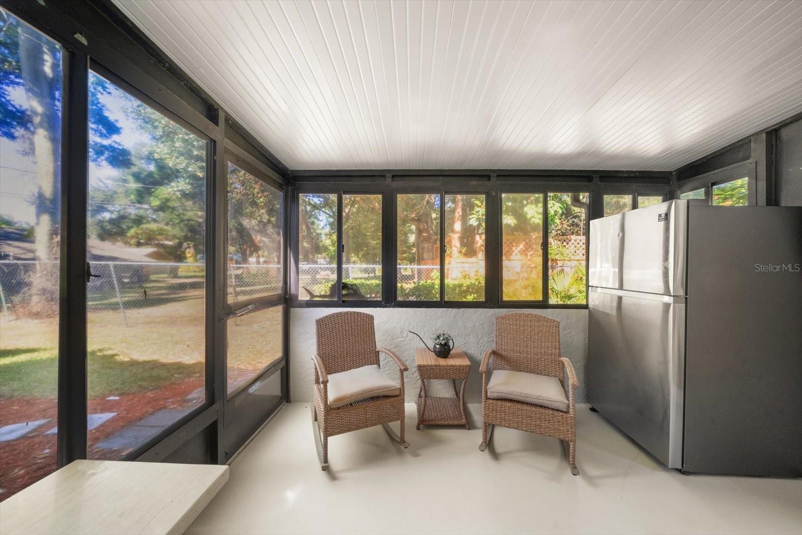 Image 27 of 35 For 9747 86th Avenue