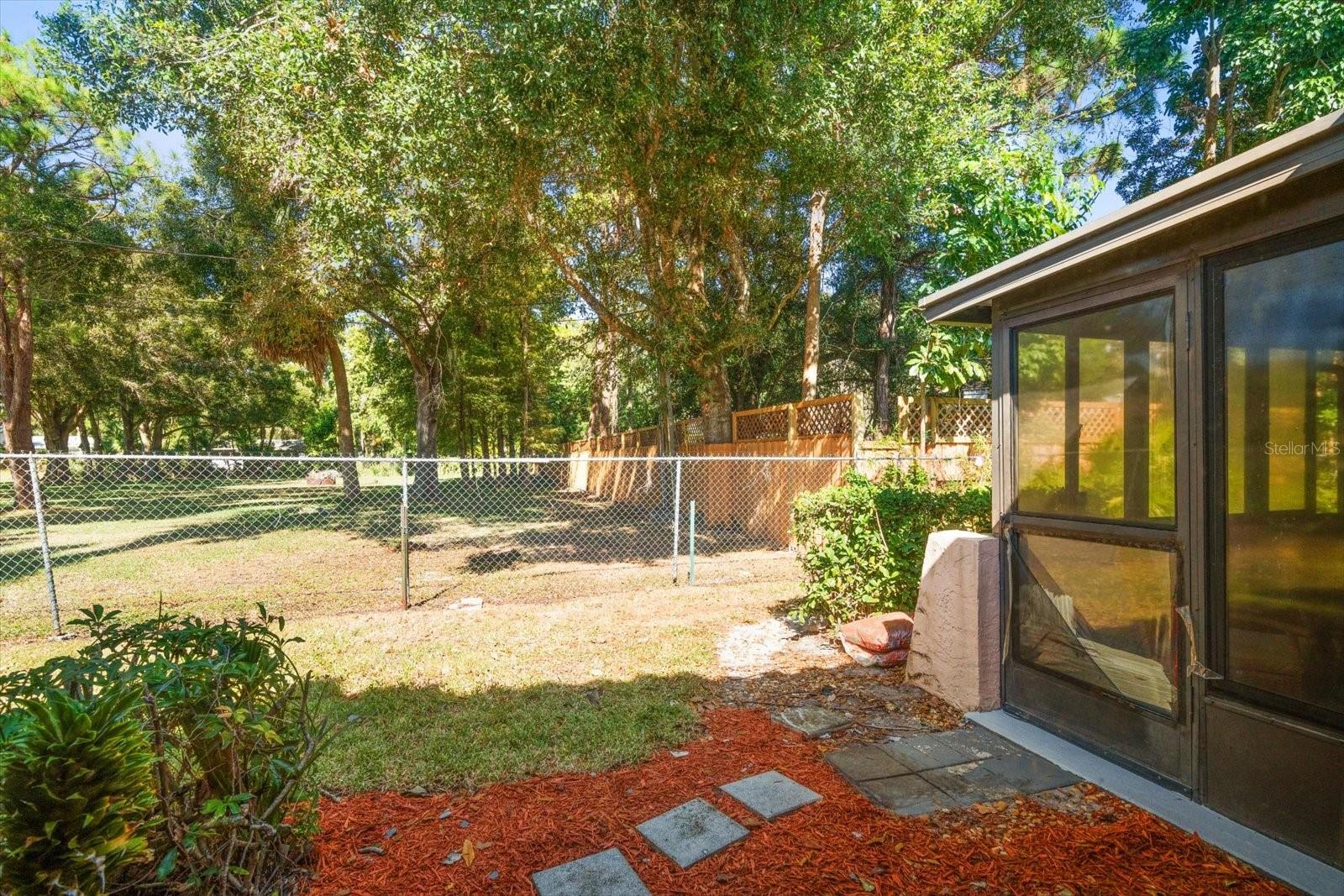 Image 29 of 35 For 9747 86th Avenue