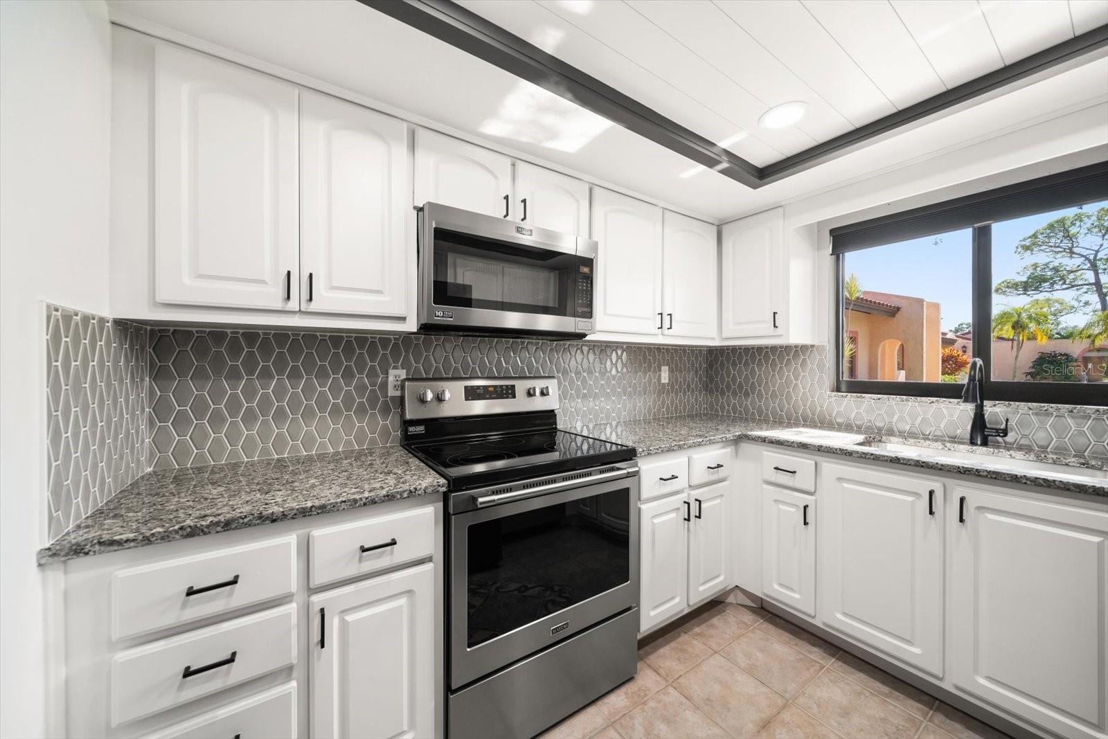 Image 4 of 35 For 9747 86th Avenue