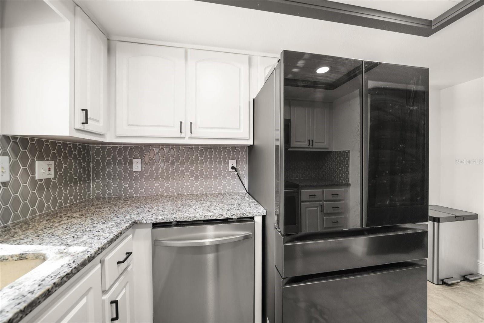 Image 6 of 35 For 9747 86th Avenue