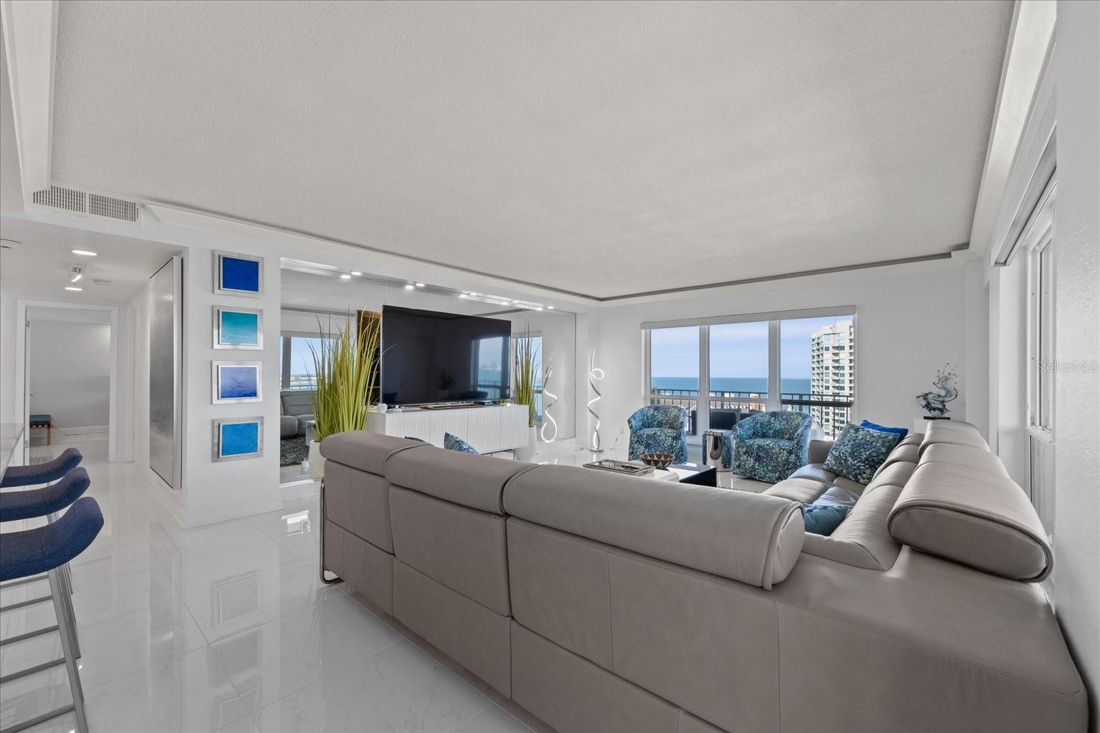 Image 25 of 73 For 1621 Gulf Boulevard 1508