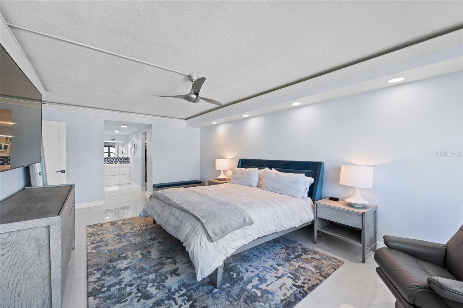 Image 30 of 73 For 1621 Gulf Boulevard 1508