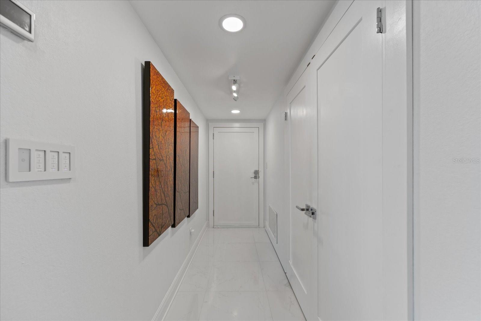 Image 40 of 73 For 1621 Gulf Boulevard 1508