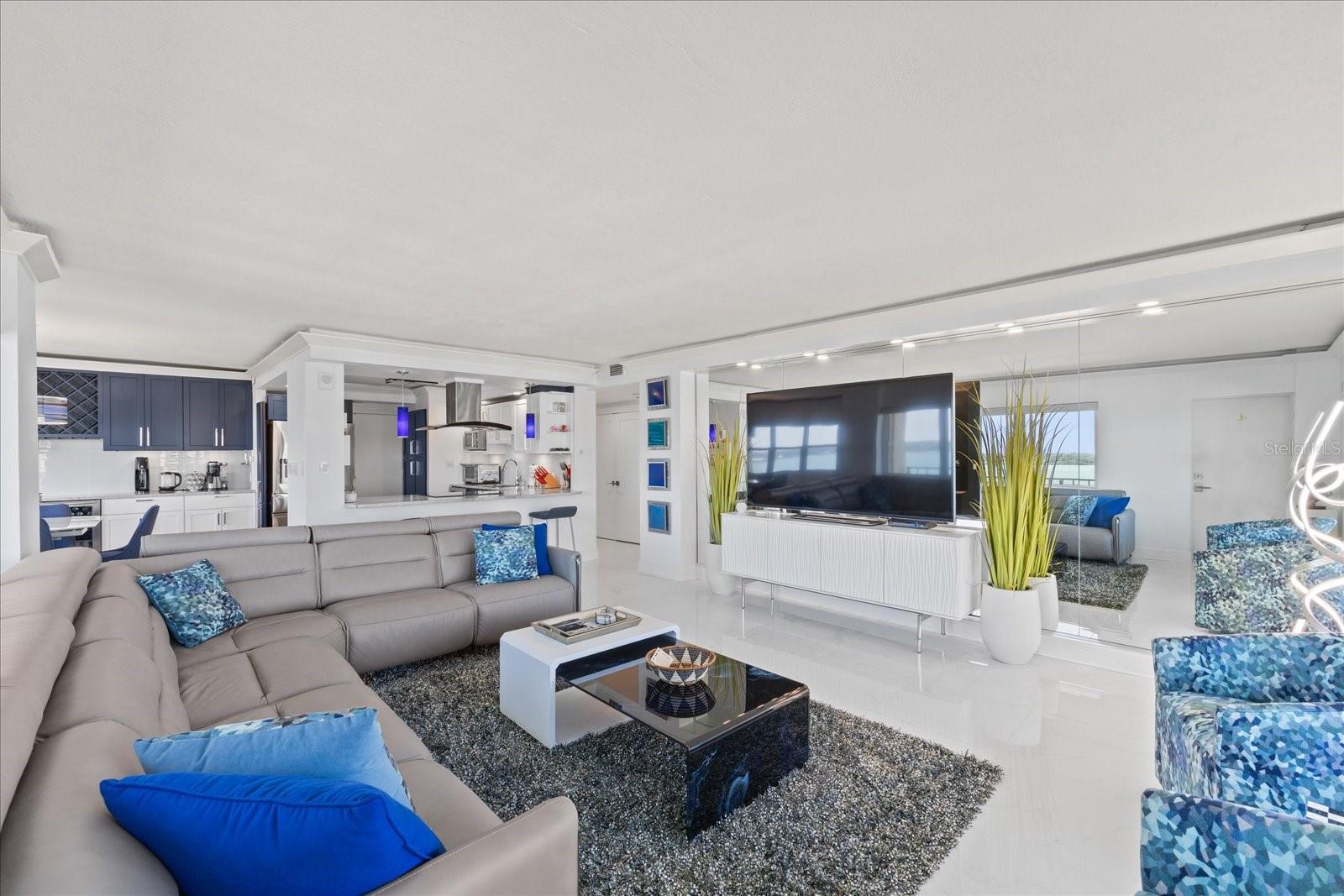 Image 8 of 73 For 1621 Gulf Boulevard 1508