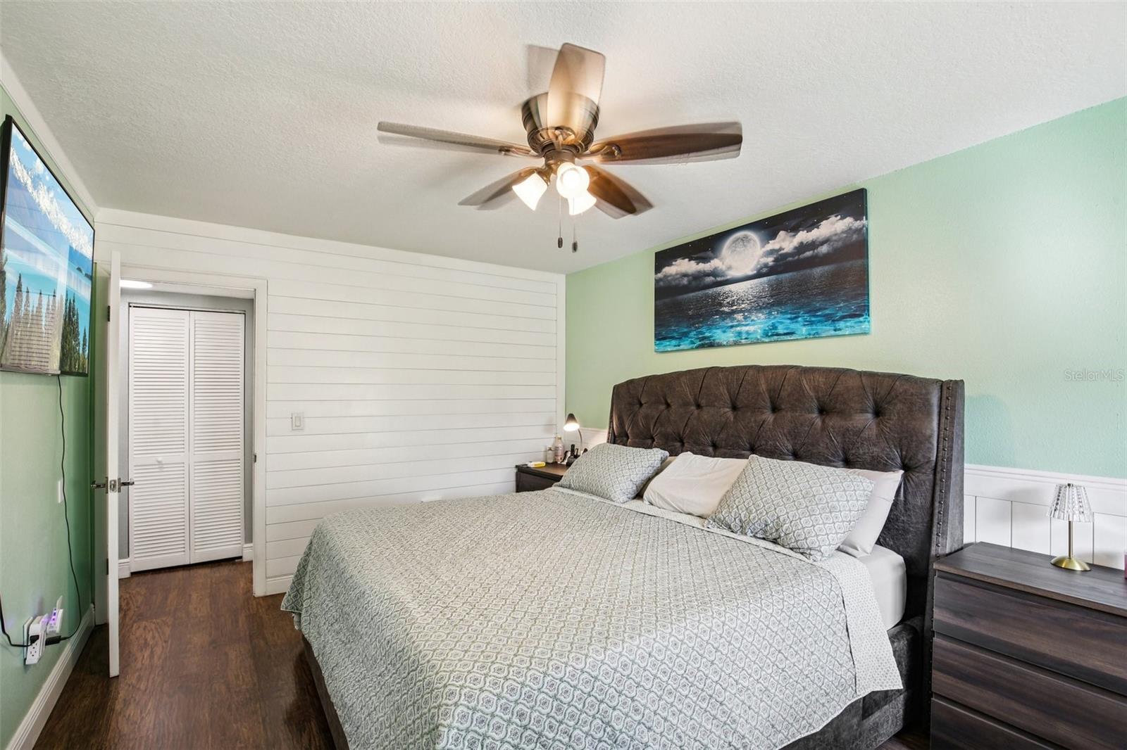 Image 17 of 33 For 2095 Sunset Point Road 1604