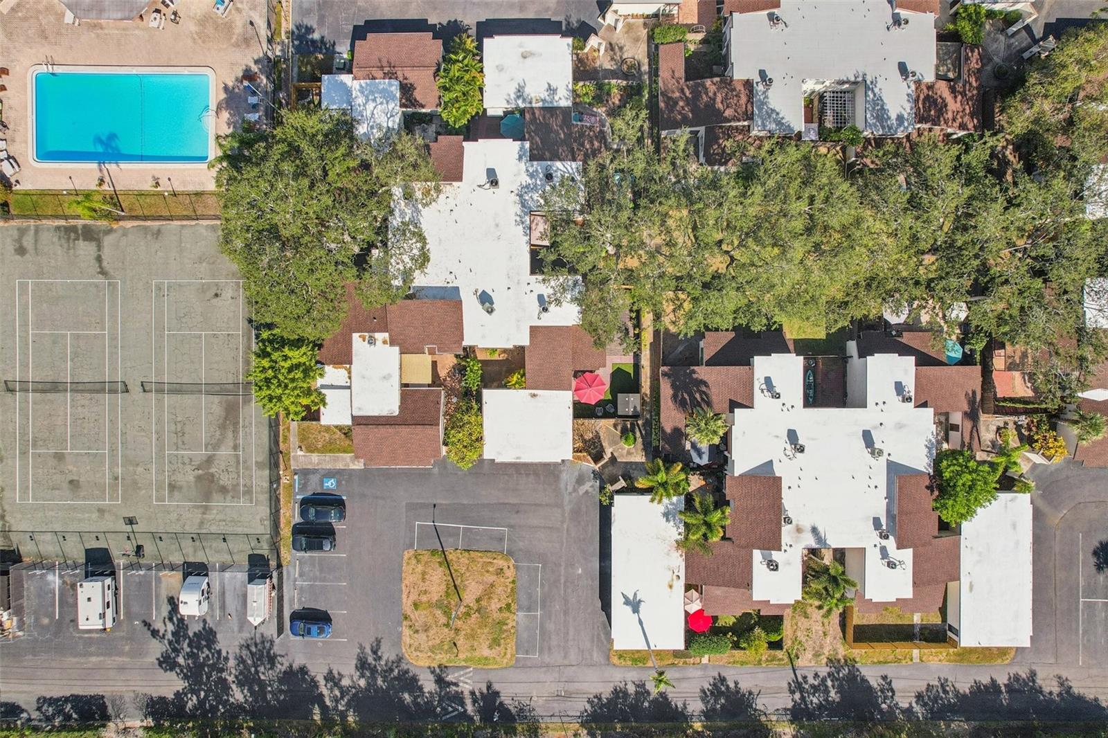 Image 31 of 33 For 2095 Sunset Point Road 1604