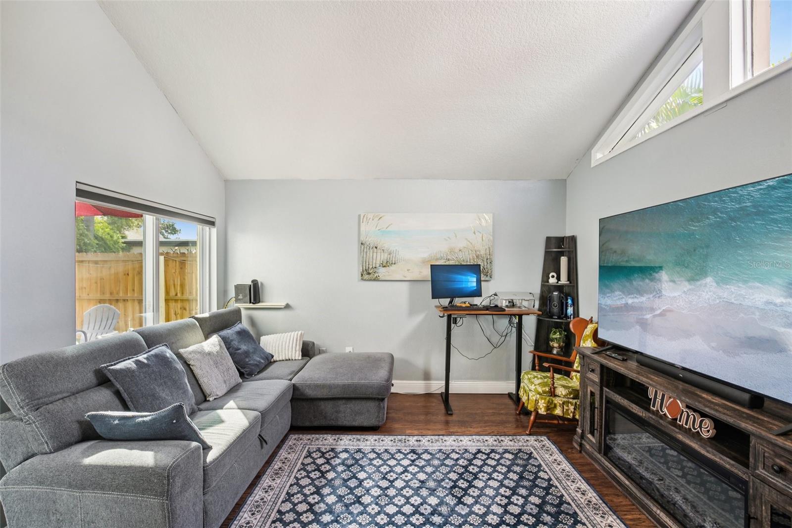 Image 6 of 33 For 2095 Sunset Point Road 1604