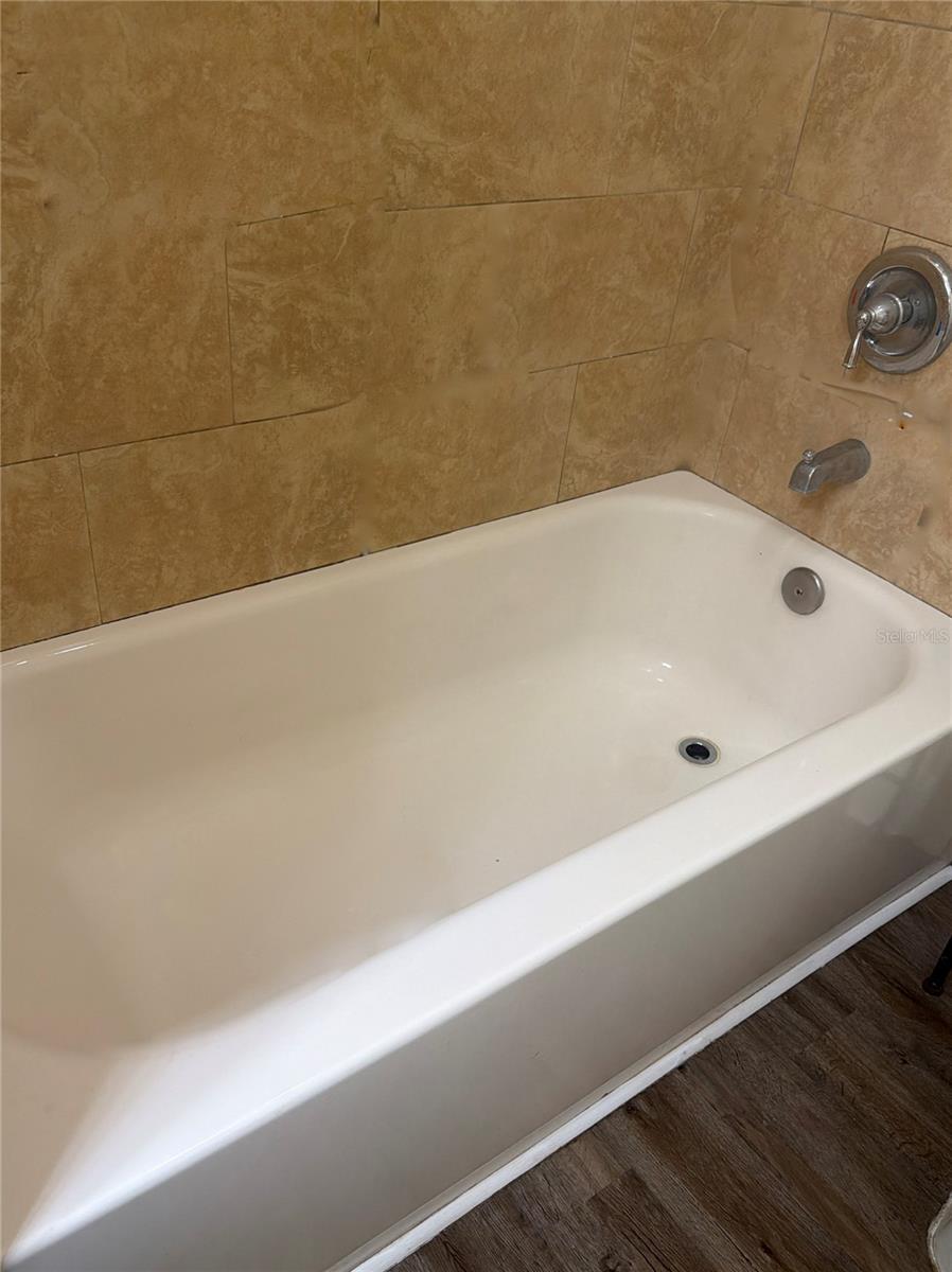 Image 11 of 14 For 1310 9th Avenue N